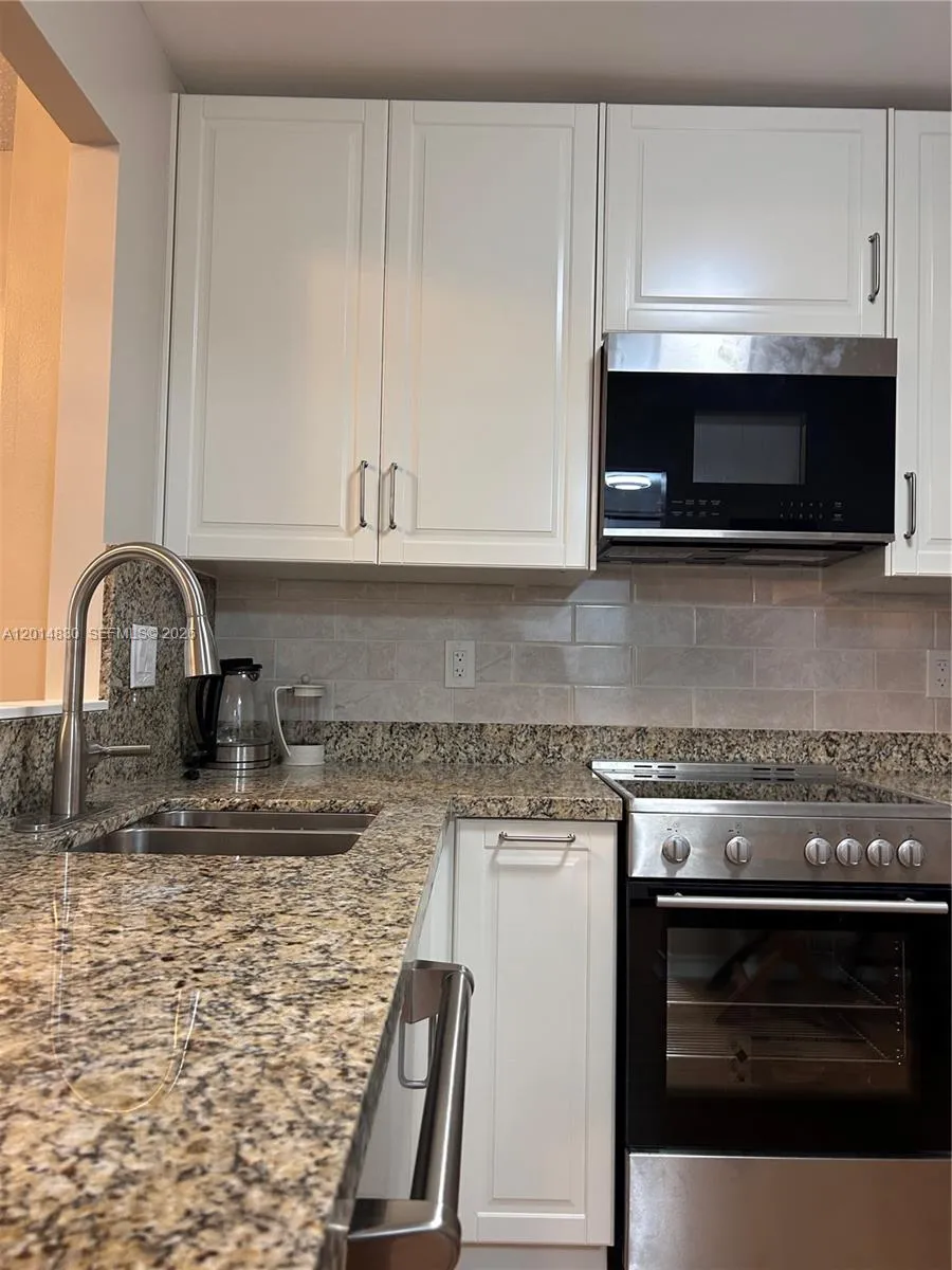 1410 S Ocean Dr # 1203, Hollywood FL 33019