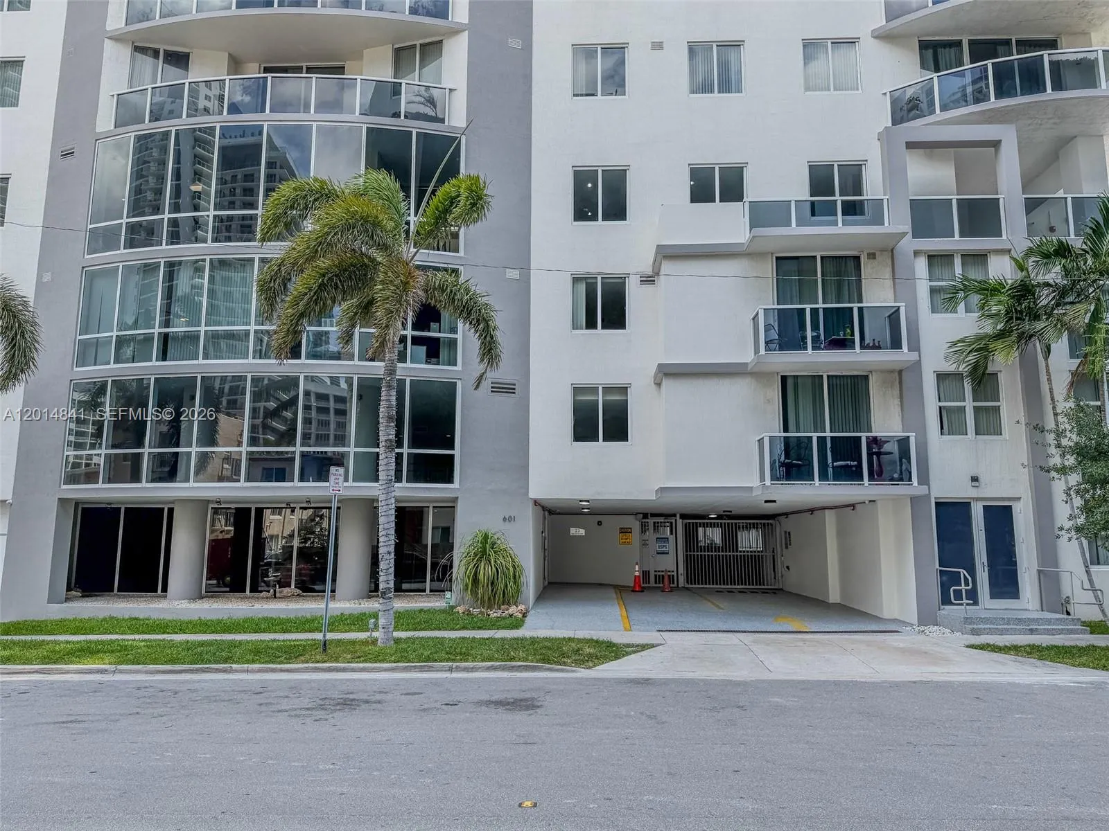 601 NE 23rd St # 607, Miami FL 33137
