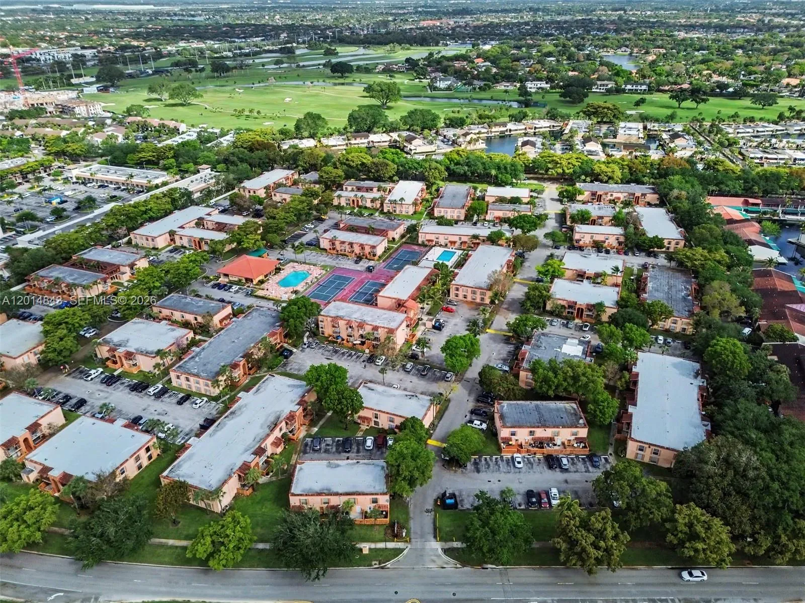 7155 Miami Lakes Dr # P16, Miami Lakes FL 33014