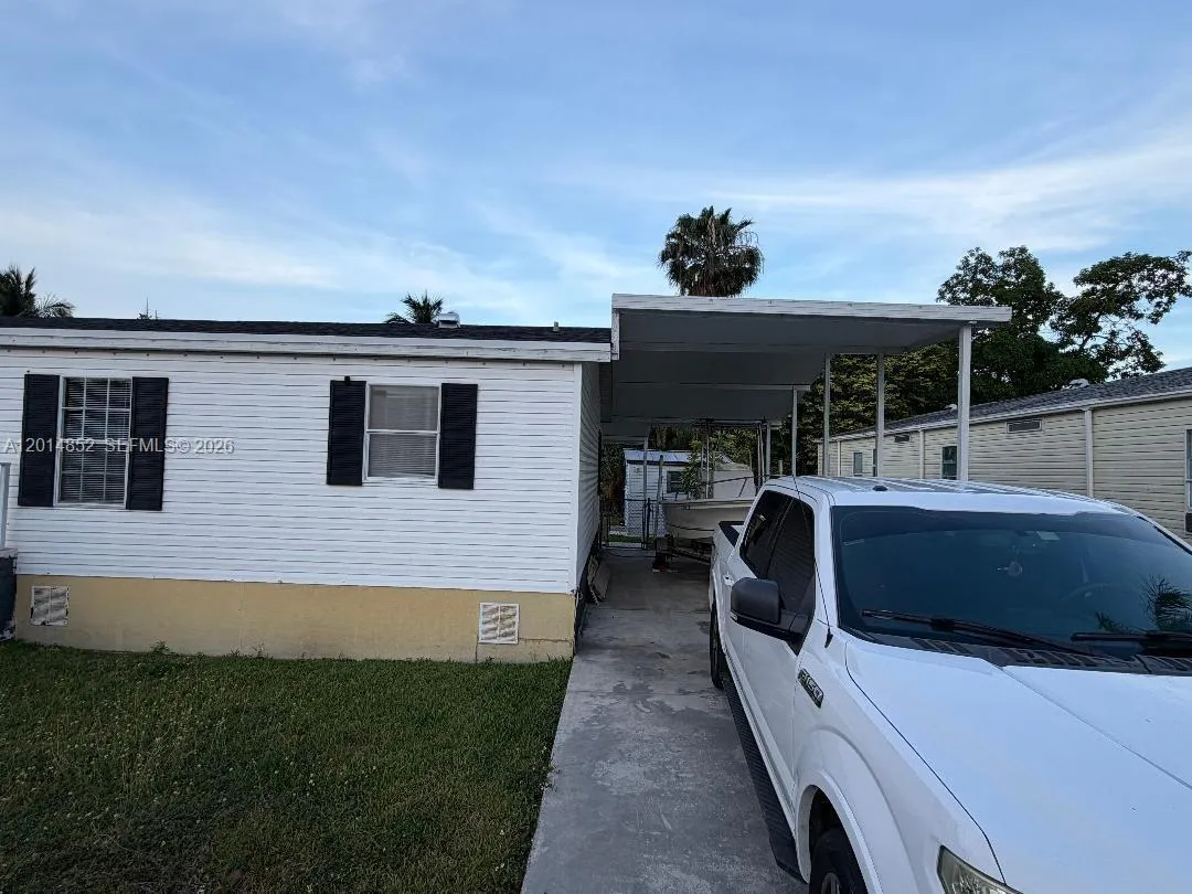 19800 SW 180th Ave unit 105, Miami FL 33187