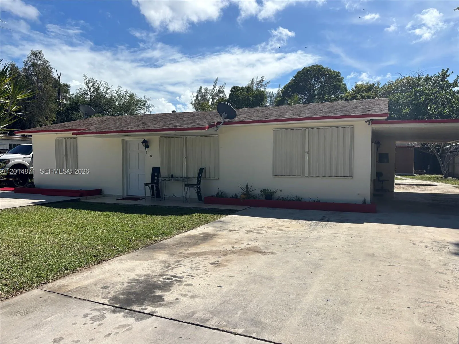 4 bedroom 3 bath for sale at 116 Allen Rd, West Park FL 33023