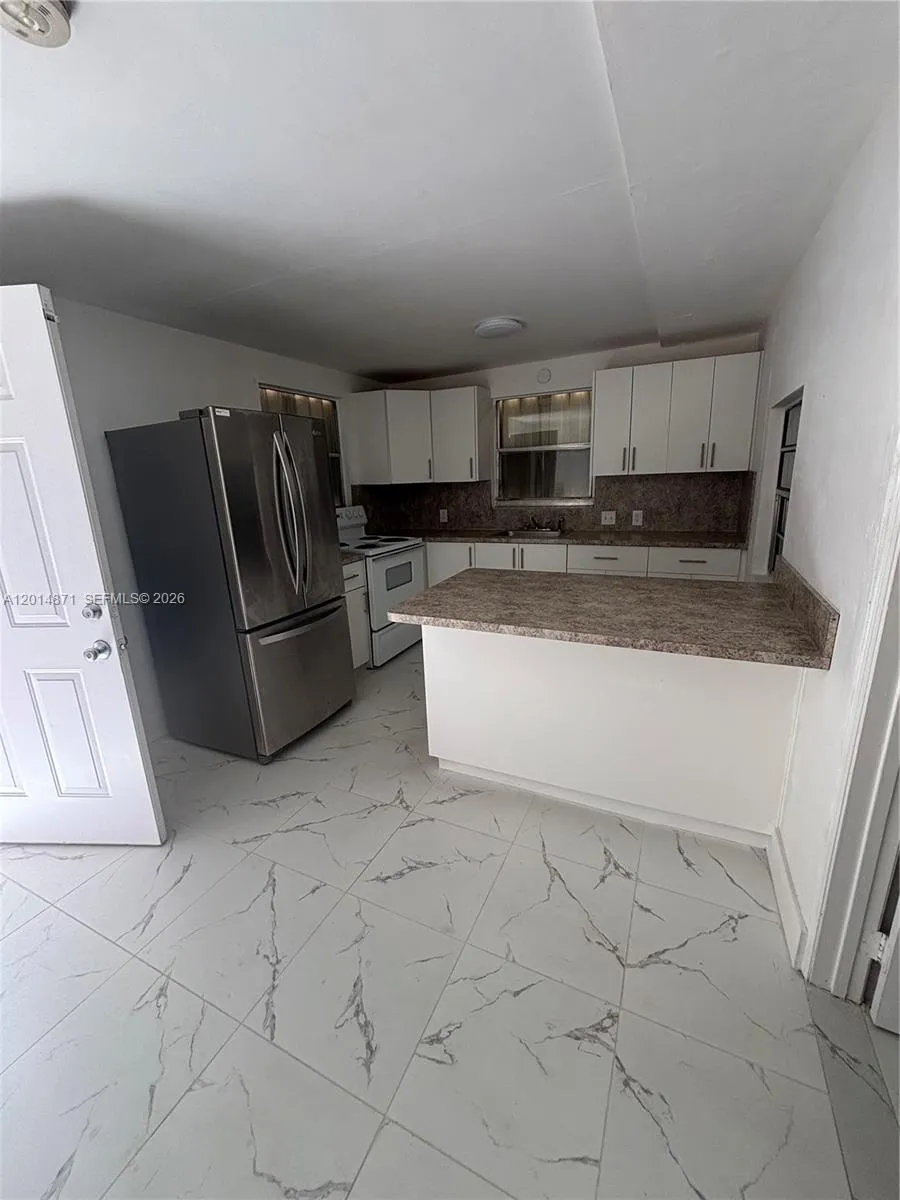 116 Allen Rd, West Park FL 33023