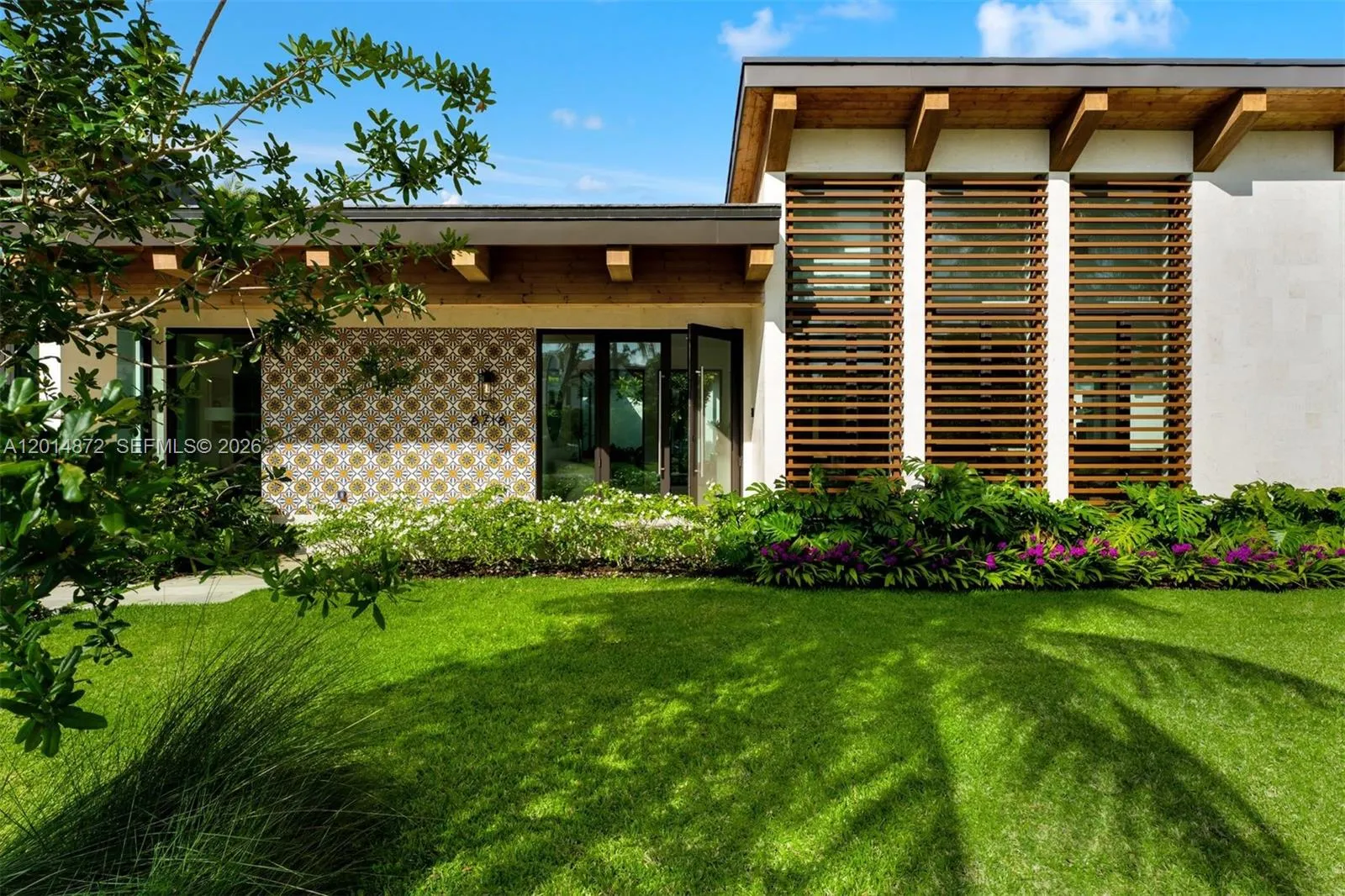 6716 San Vicente St, Coral Gables FL 33146