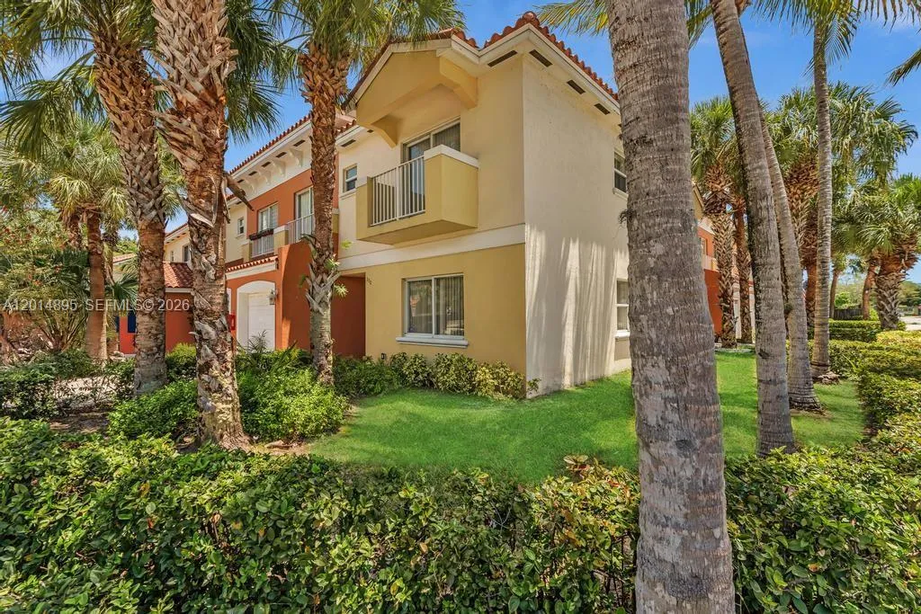 225 NW 14th Ave, Fort Lauderdale FL 33311