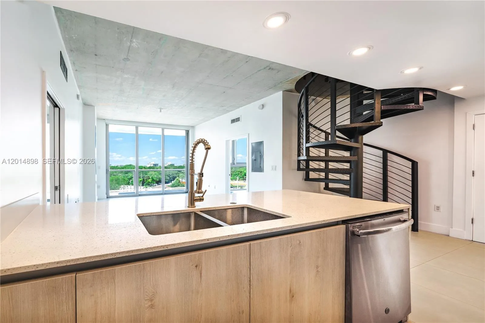 13800 Highland Dr, North Miami Beach FL 33181