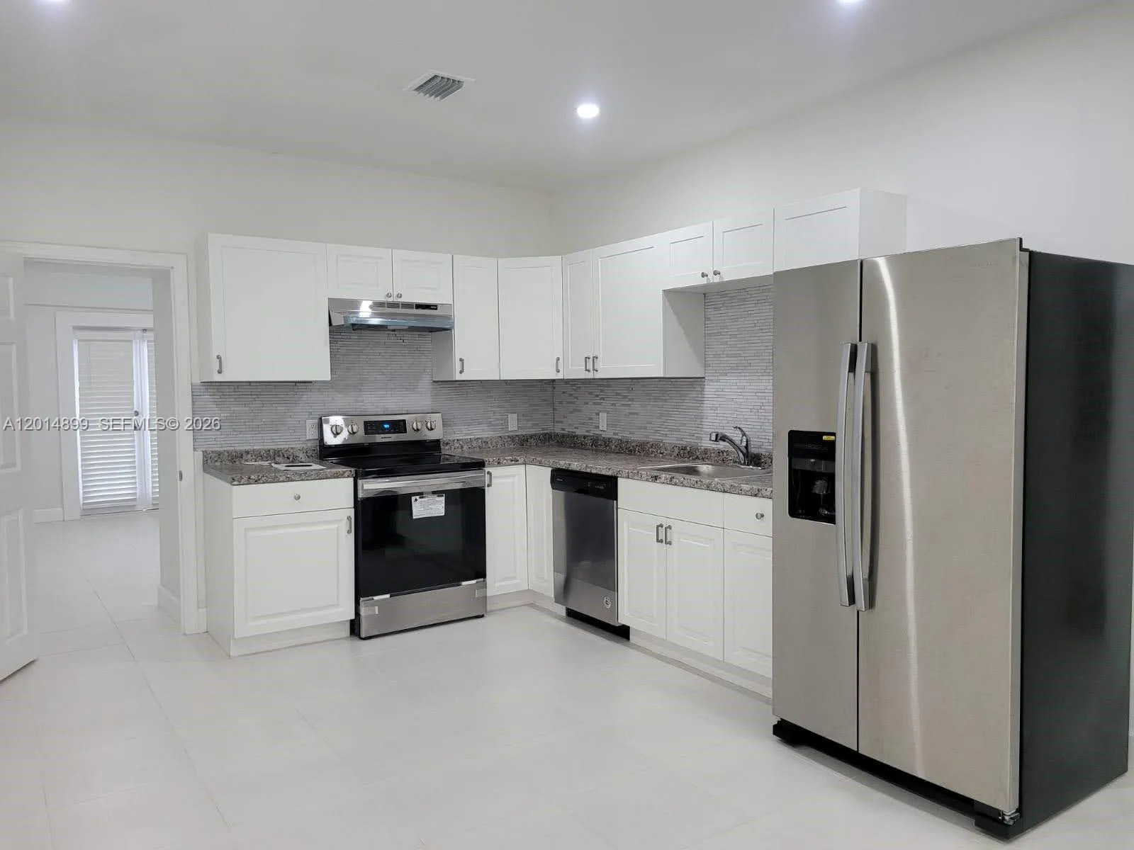 511 NW 62nd Ave, Miami FL 33126