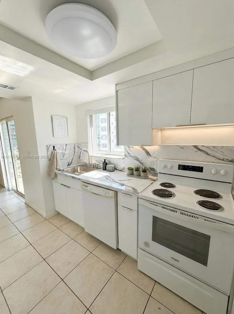 2475 NW 16th St Rd # 404, Miami FL 33125