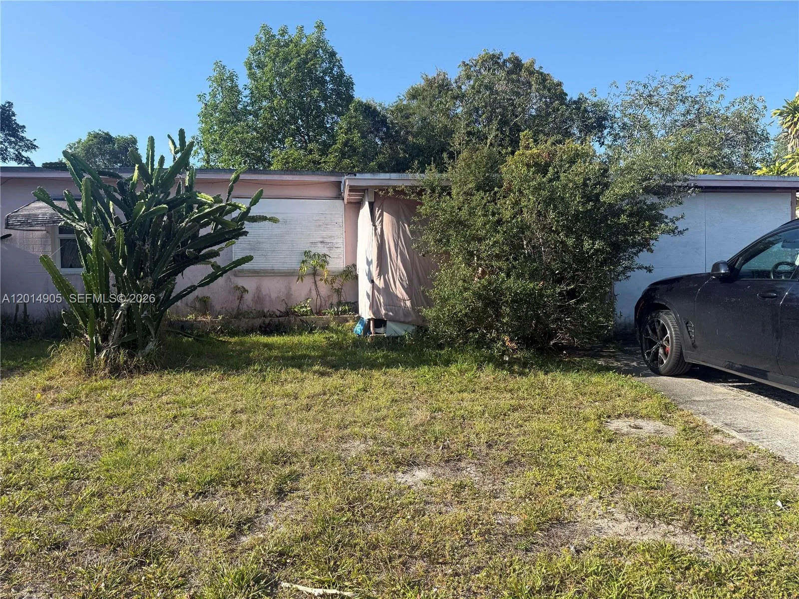 3 bedroom 1 bath for sale at 3500 SW 40th St, West Park FL 33023