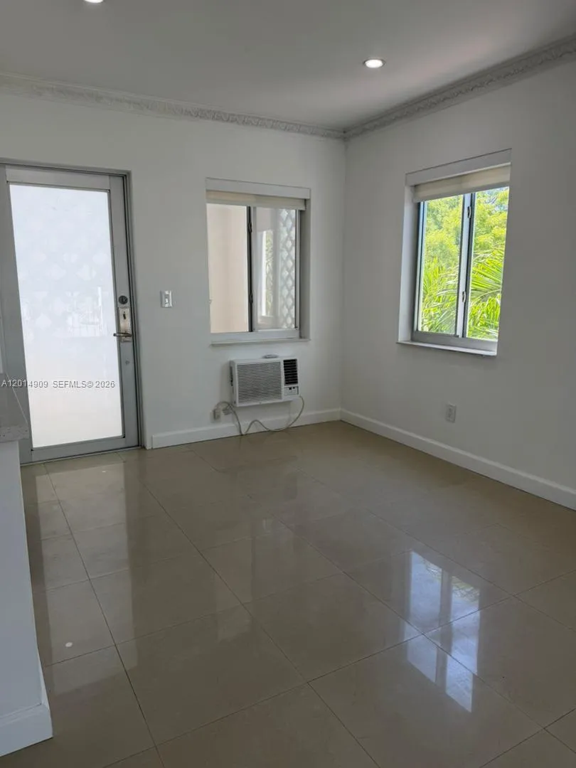 641 Espanola Way # 14, Miami Beach FL 33139