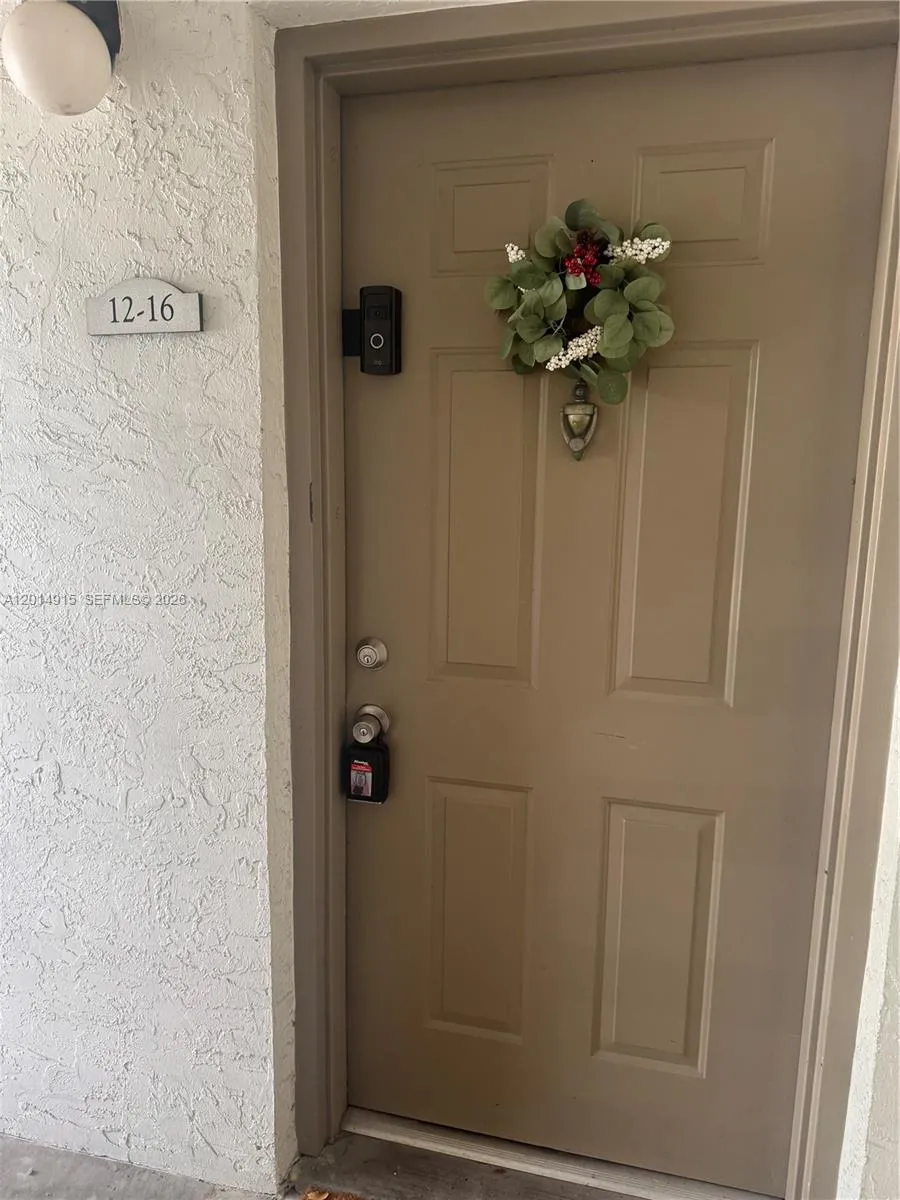 520 S Park Rd # 12, Hollywood FL 33021