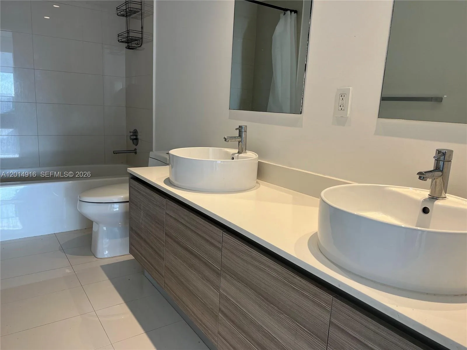 121 NE 34th St # 1207, Miami FL 33137