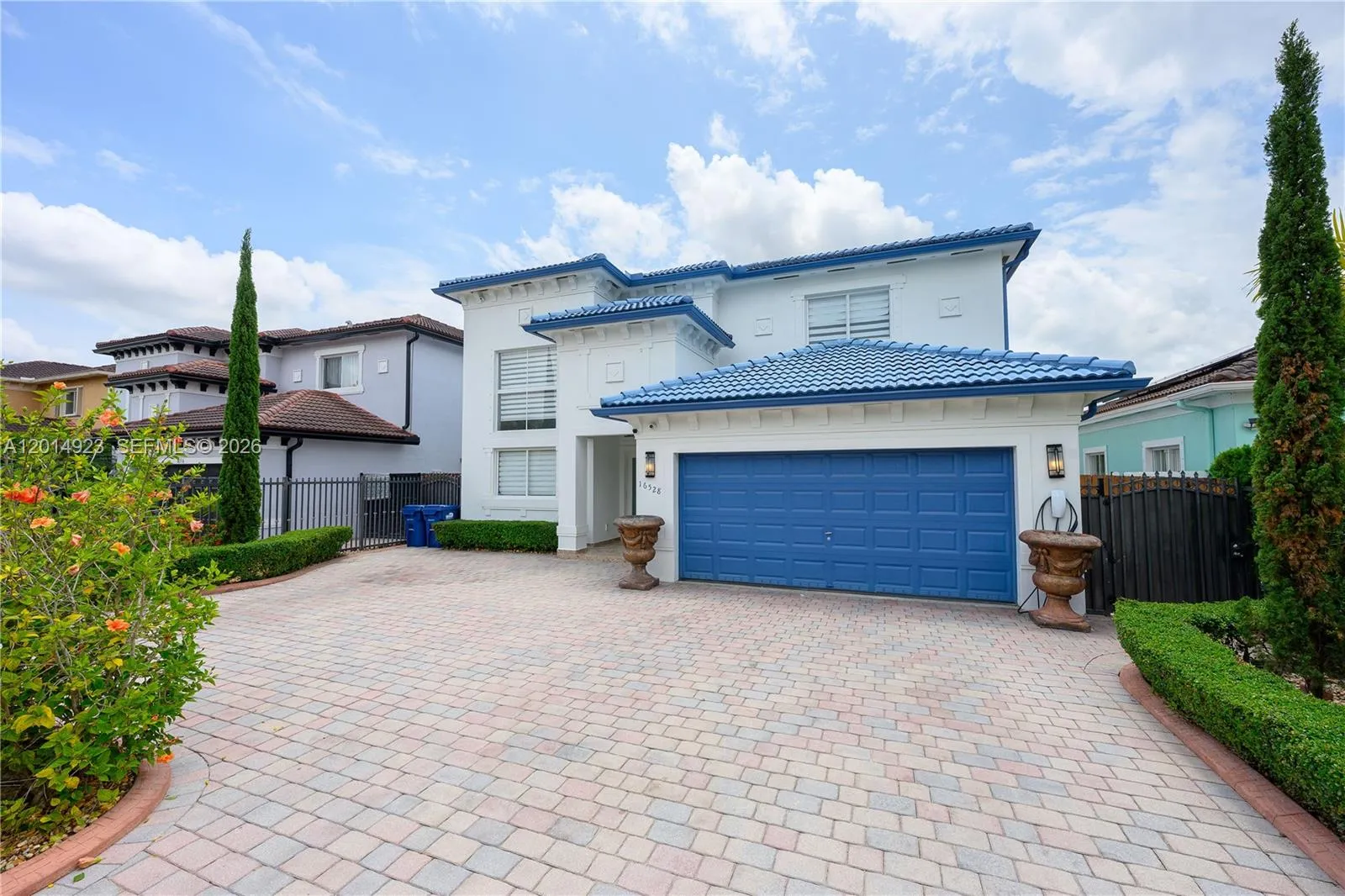 16528 SW 44th St, Miami FL 33185
