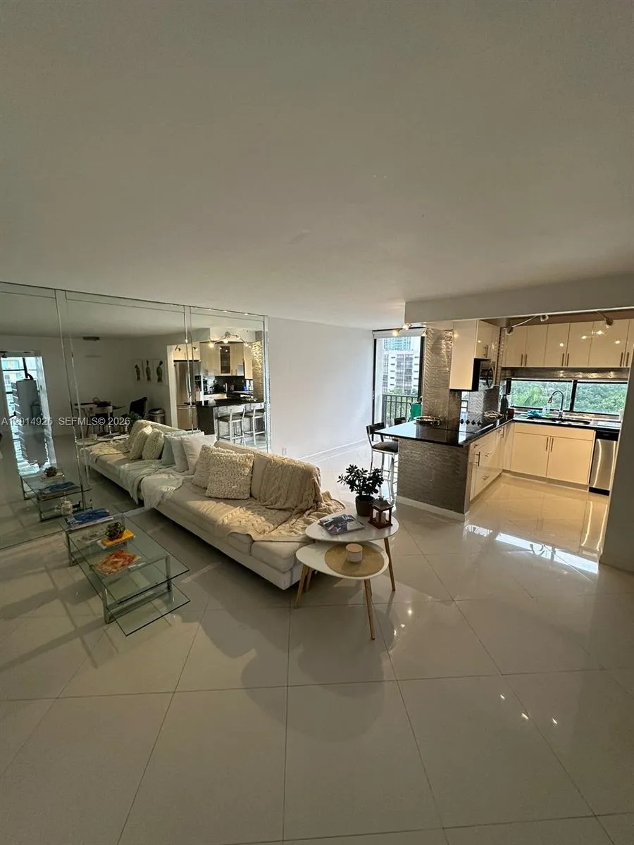17021 N Bay Rd # 815, Sunny Isles Beach FL 33160