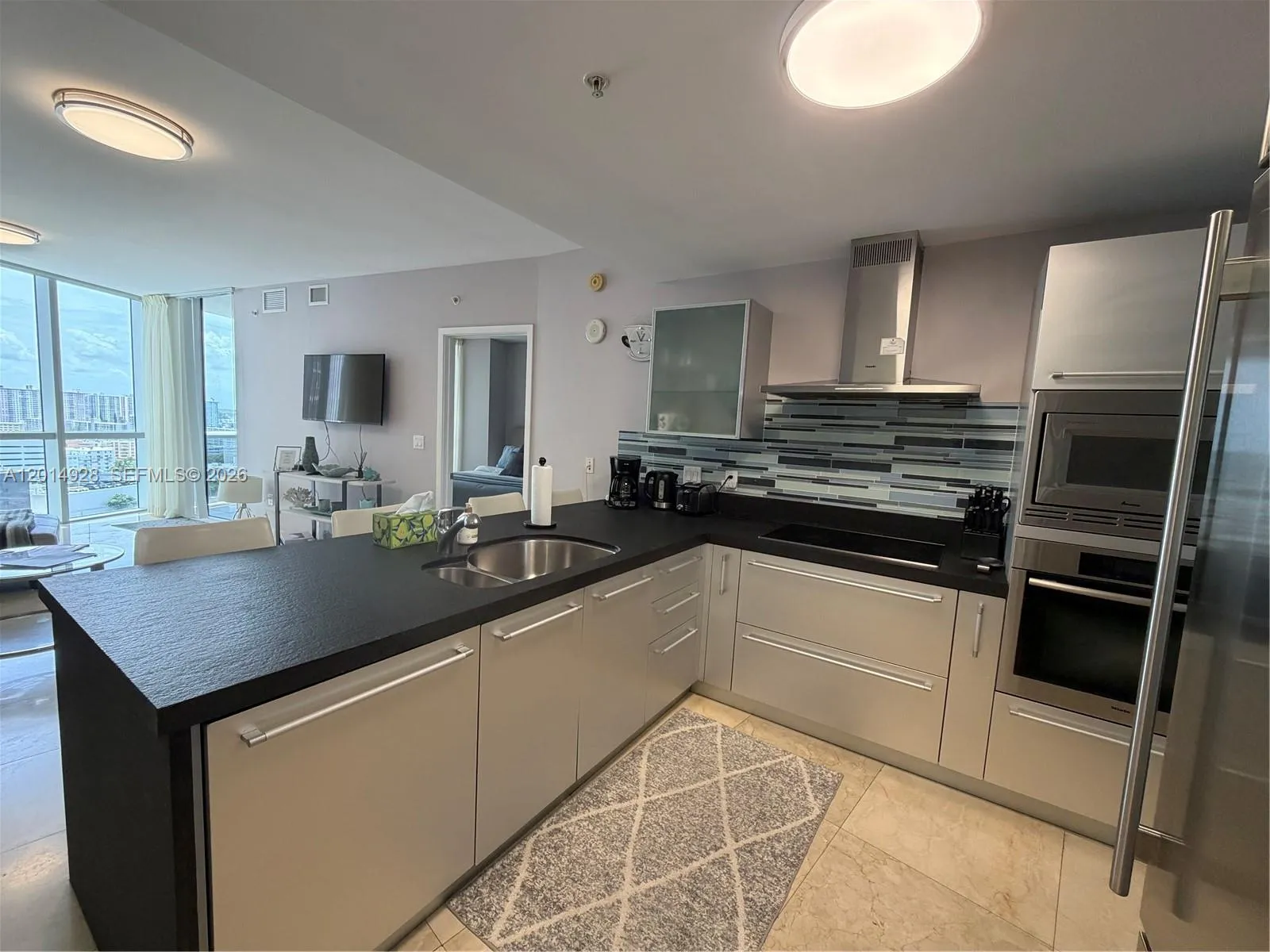 18201 Collins Ave # 1908, Sunny Isles Beach FL 33160