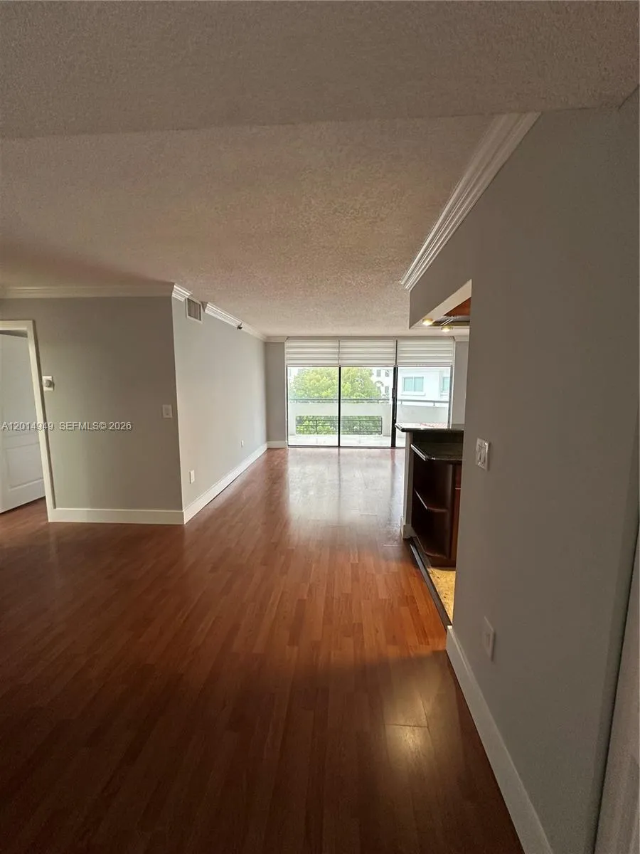 911 E Ponce De Leon Blvd # 504, Coral Gables FL 33134