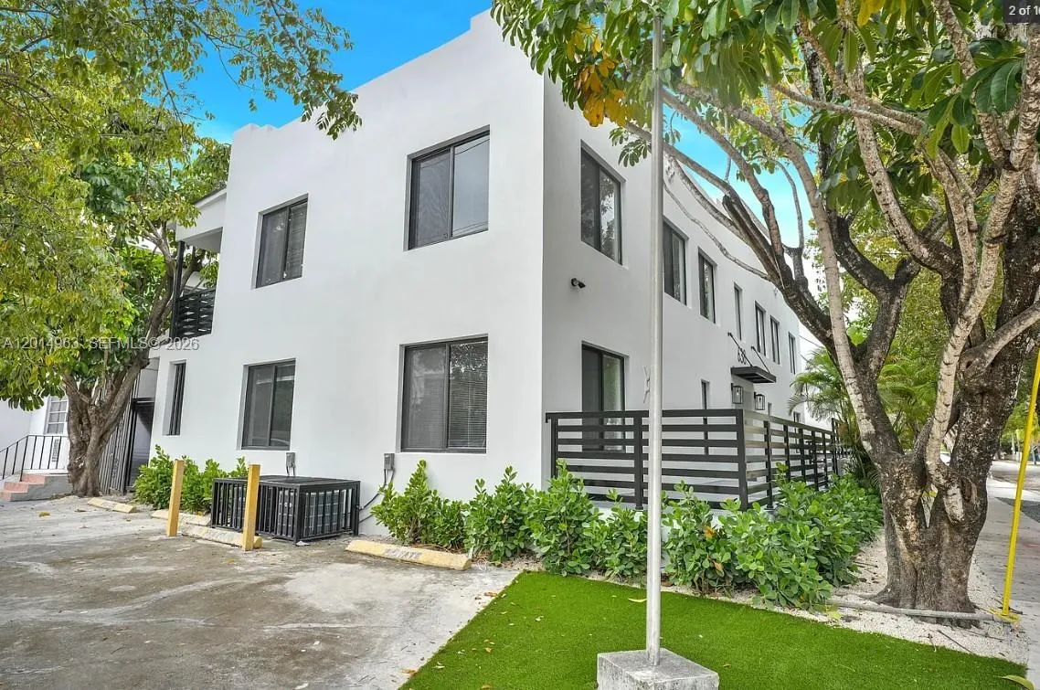 638 SW 21st Ave # 1, Miami FL 33135