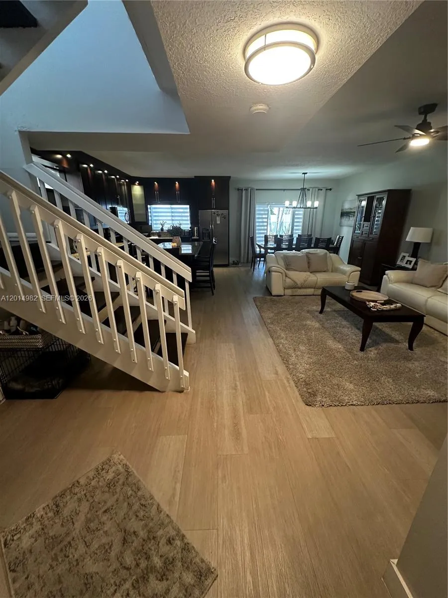 8211 NW 191st Ln # 35L, Hialeah FL 33015