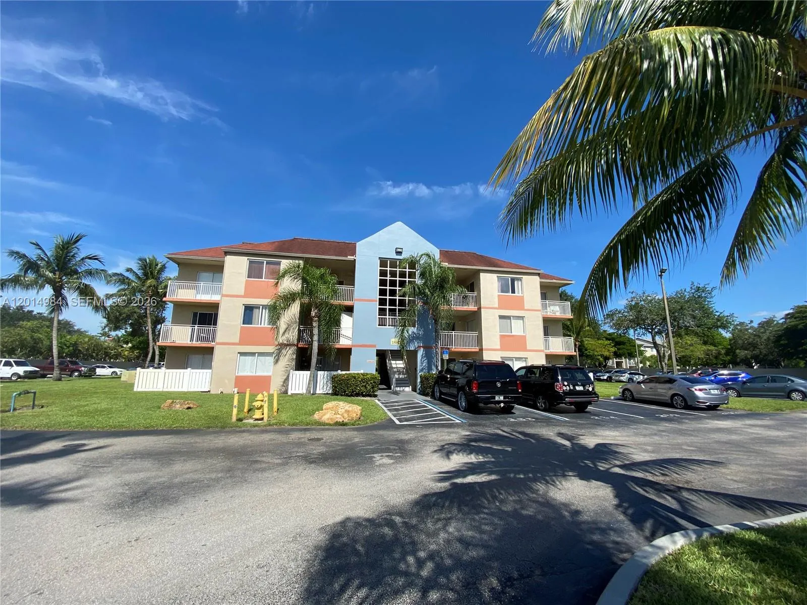 18820 NW 57th Ave # 203, Hialeah FL 33015