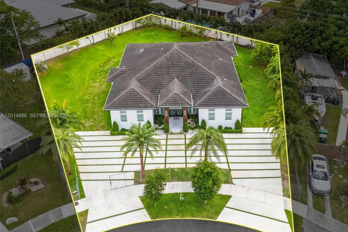 5815 SW 107th Pl, Miami FL 33173