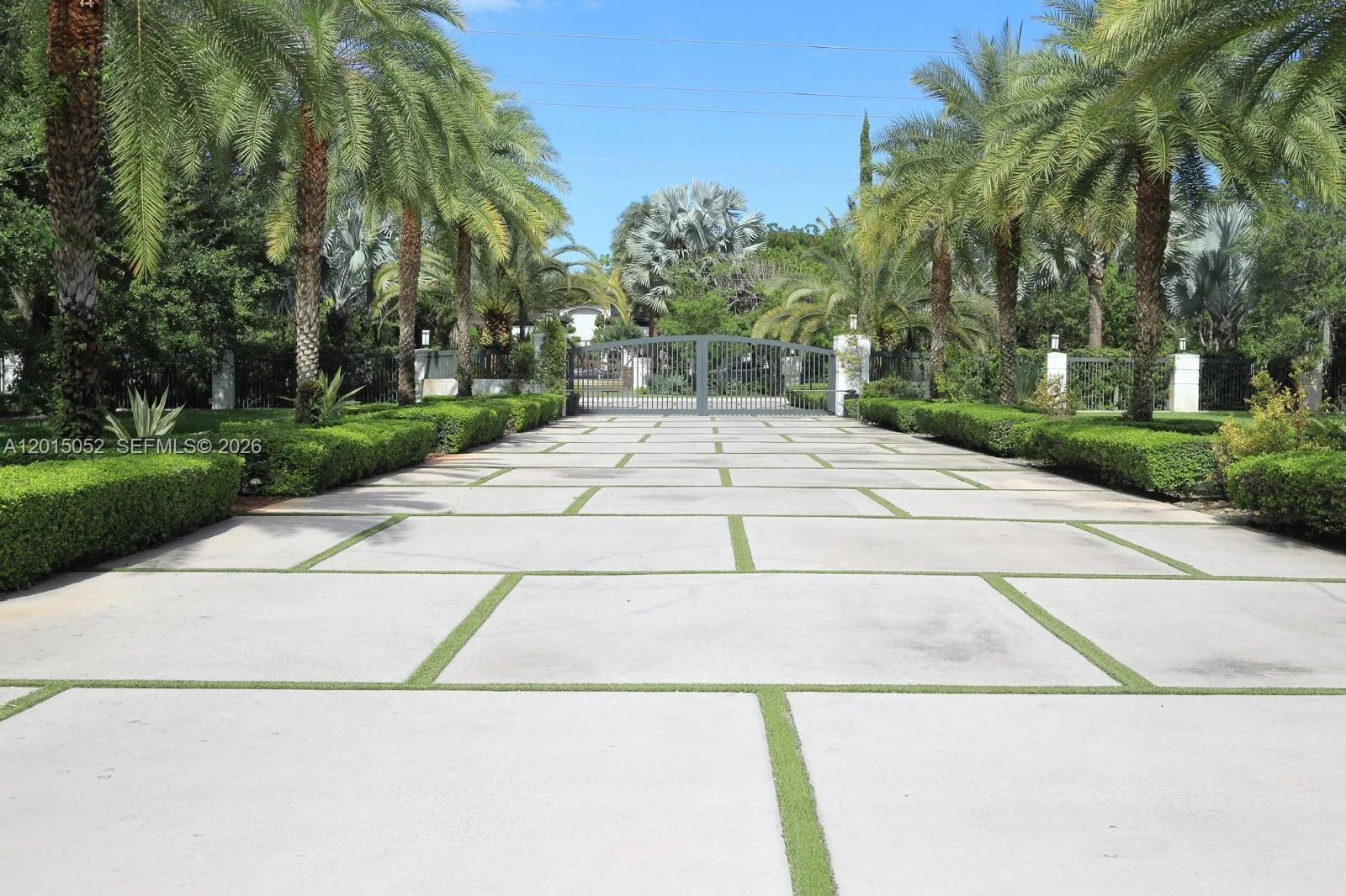 5250 SW 62nd Ave, Miami FL 33155