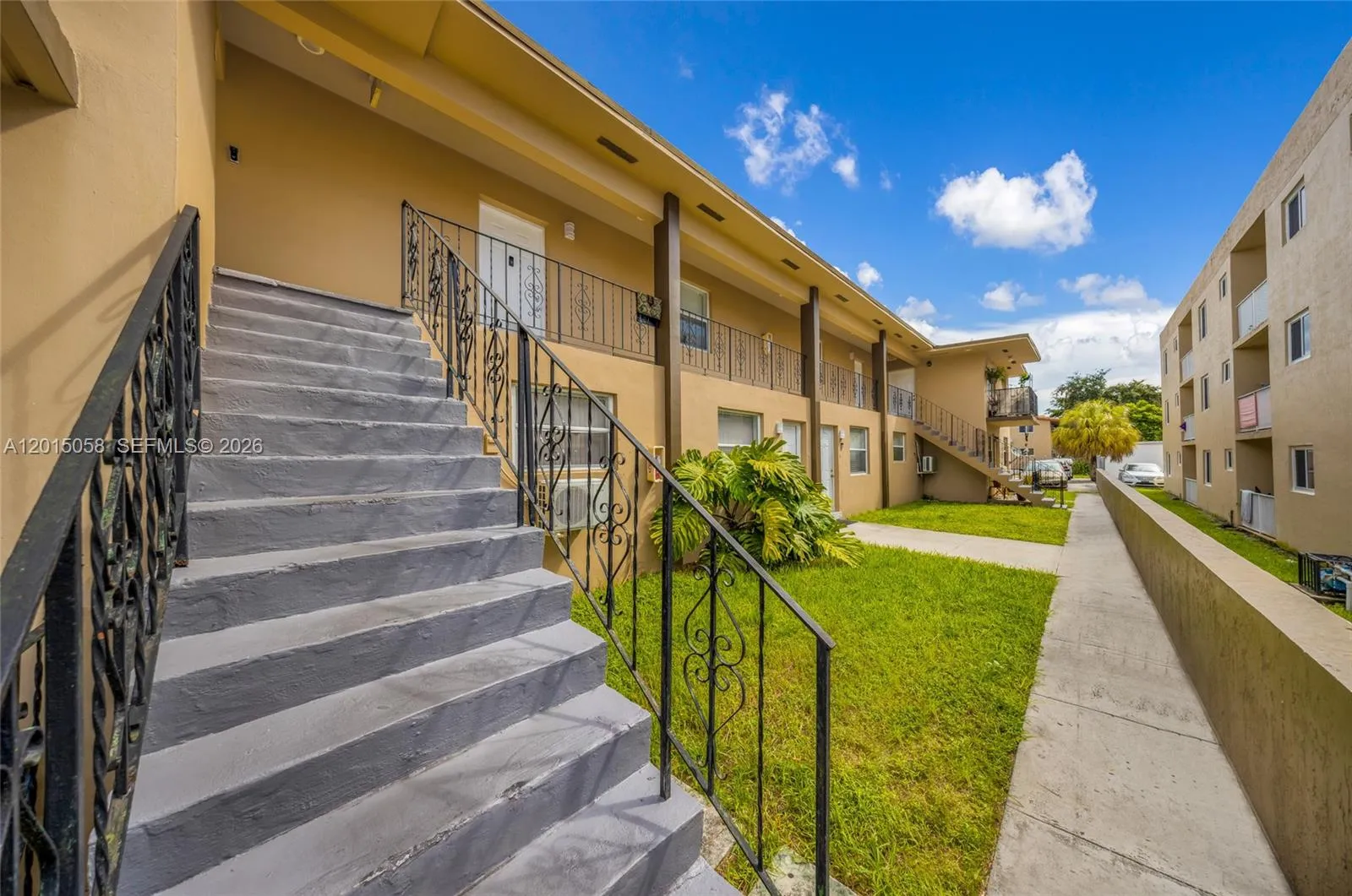 225 SW 18th Ave, Miami FL 33135