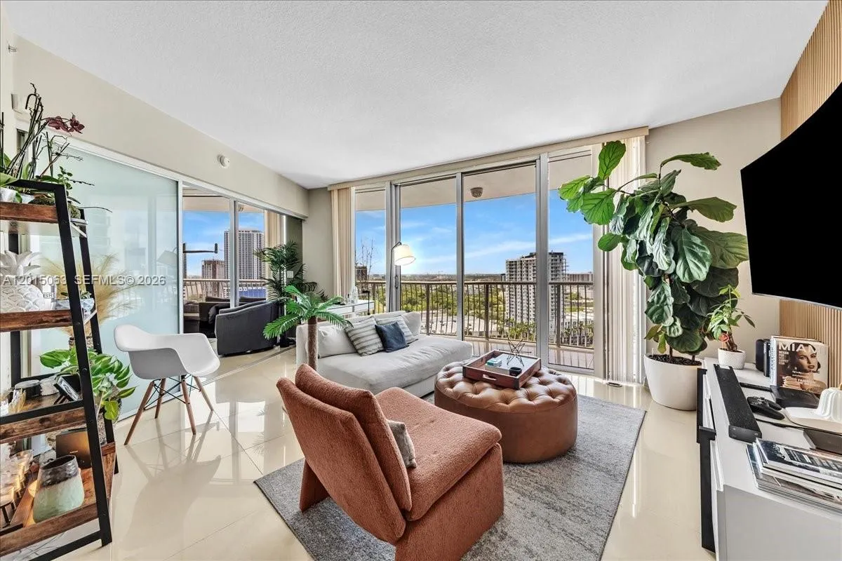 1750 N Bayshore Dr # 2015, Miami FL 33132