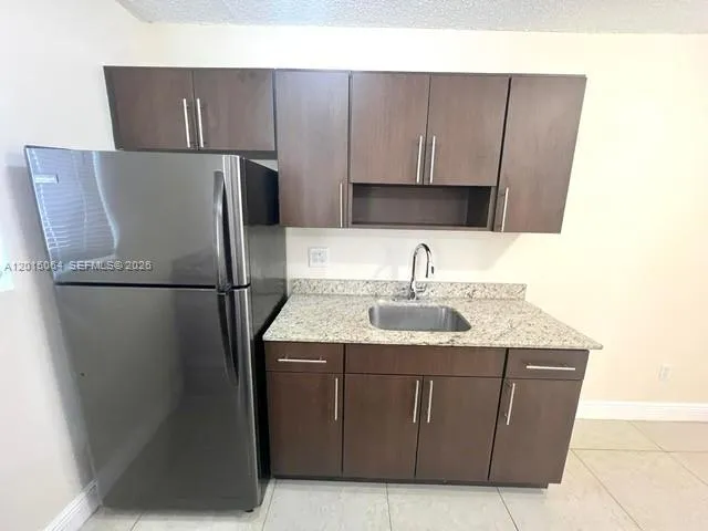 685 NE 85th St # 8, Miami FL 33138