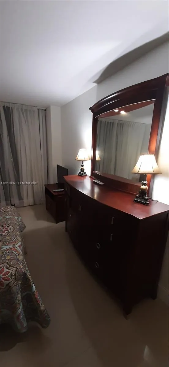 16909 N Bay Rd # 914, Sunny Isles Beach FL 33160