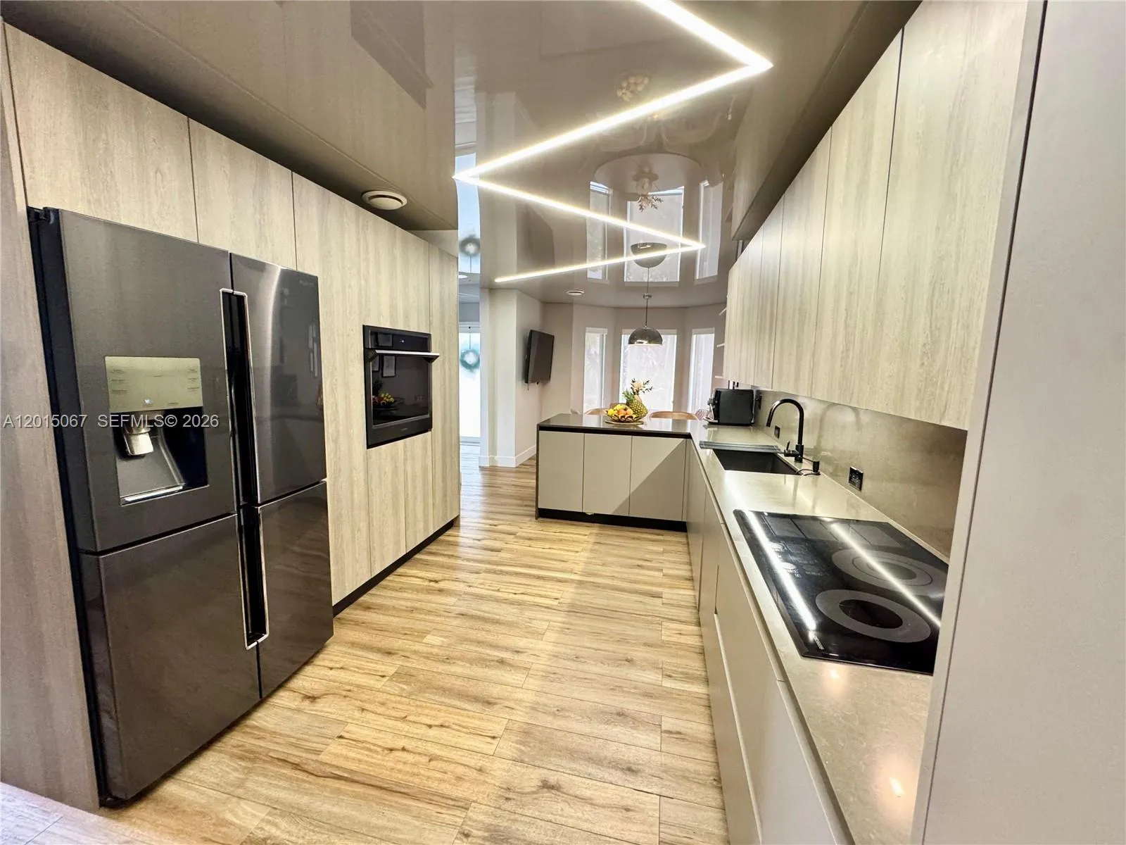 935 Weeping Willow Way, Hollywood FL 33019