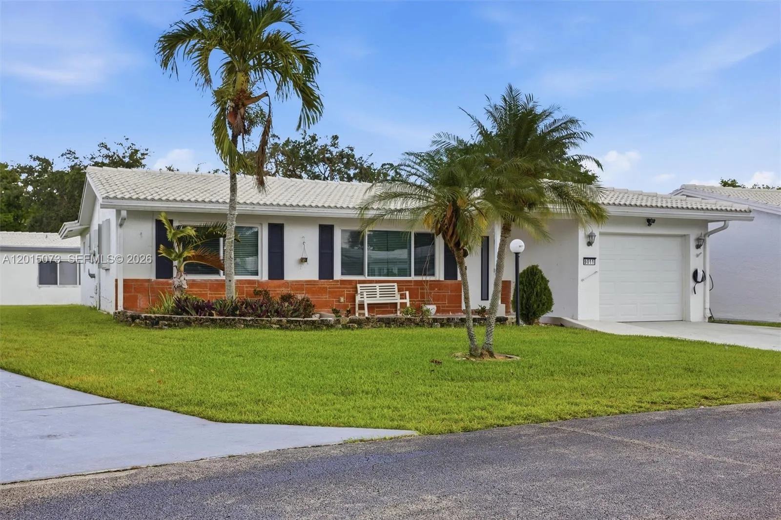 9011 NW 15th Pl, Plantation FL 33322