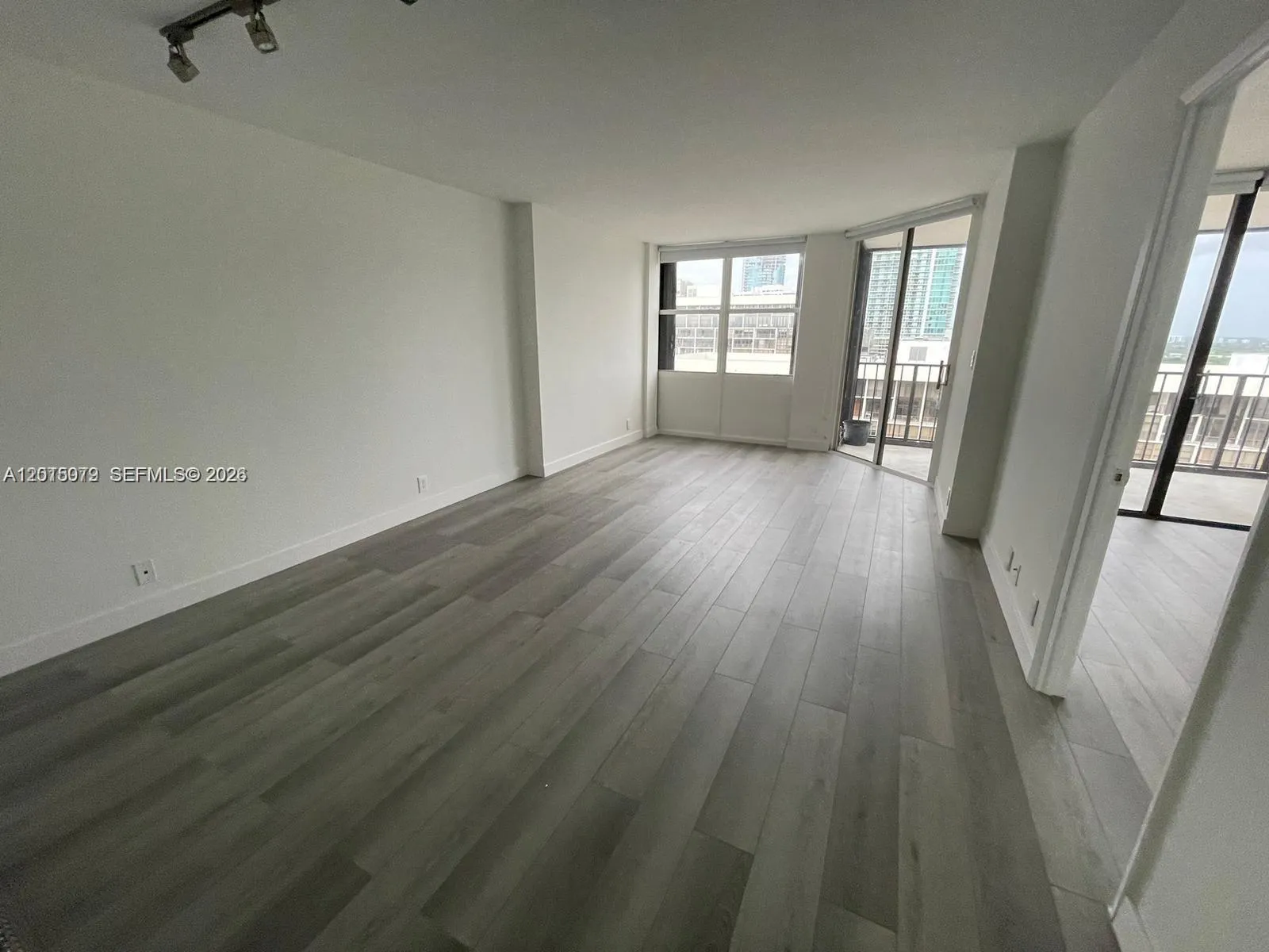 1901 Brickell Ave # B2104, Miami FL 33129