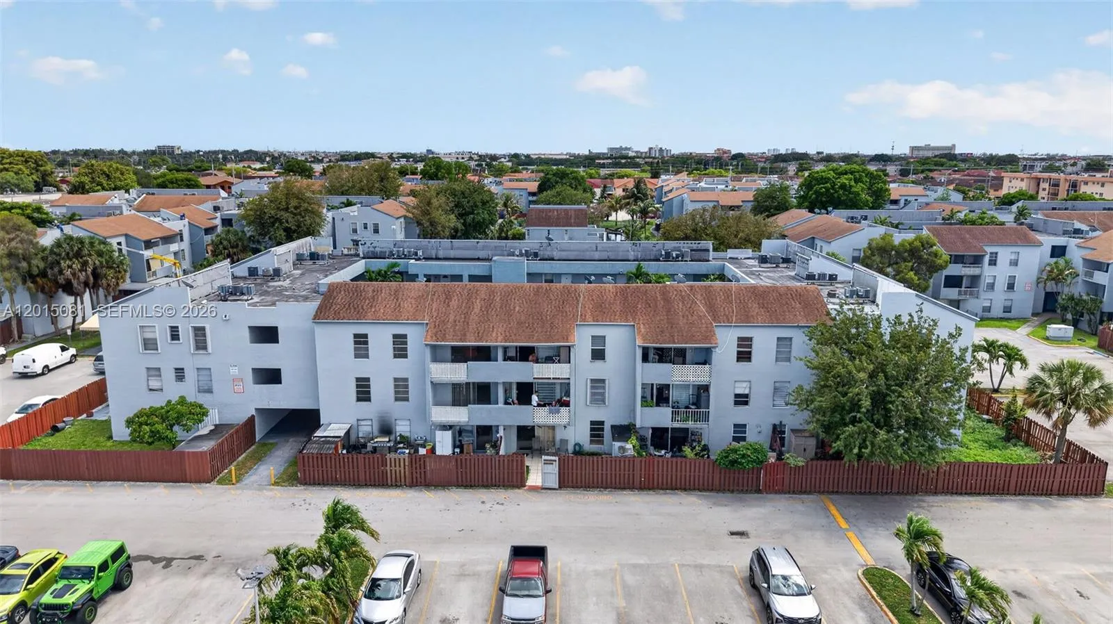 1755 W 60th St # D301, Hialeah FL 33012