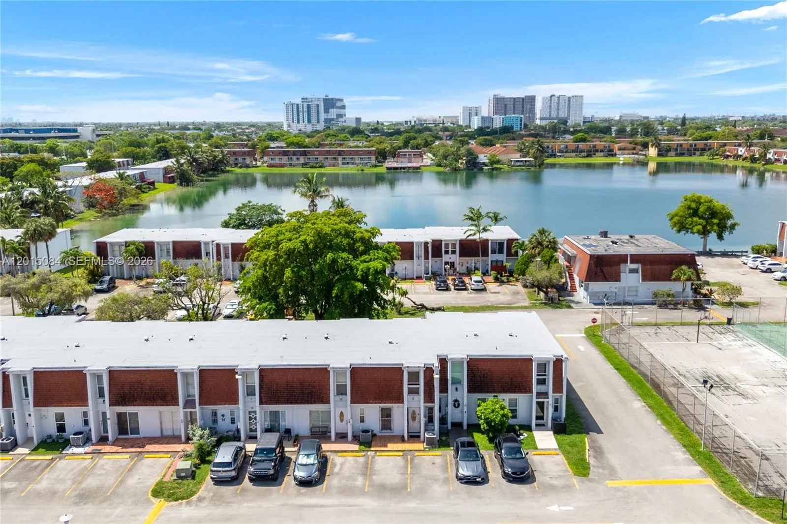 606 NW 107th Ave # 9B, Miami FL 33172