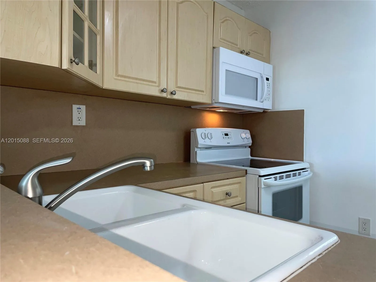 10300 Coral Way # 33, Miami FL 33165