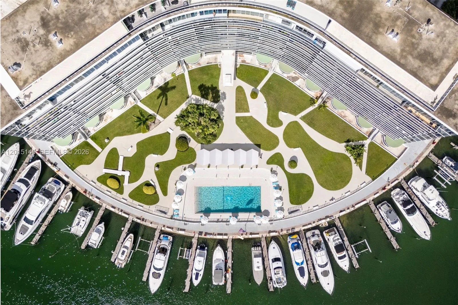 900 Bay Dr DS14, Miami Beach FL 33141
