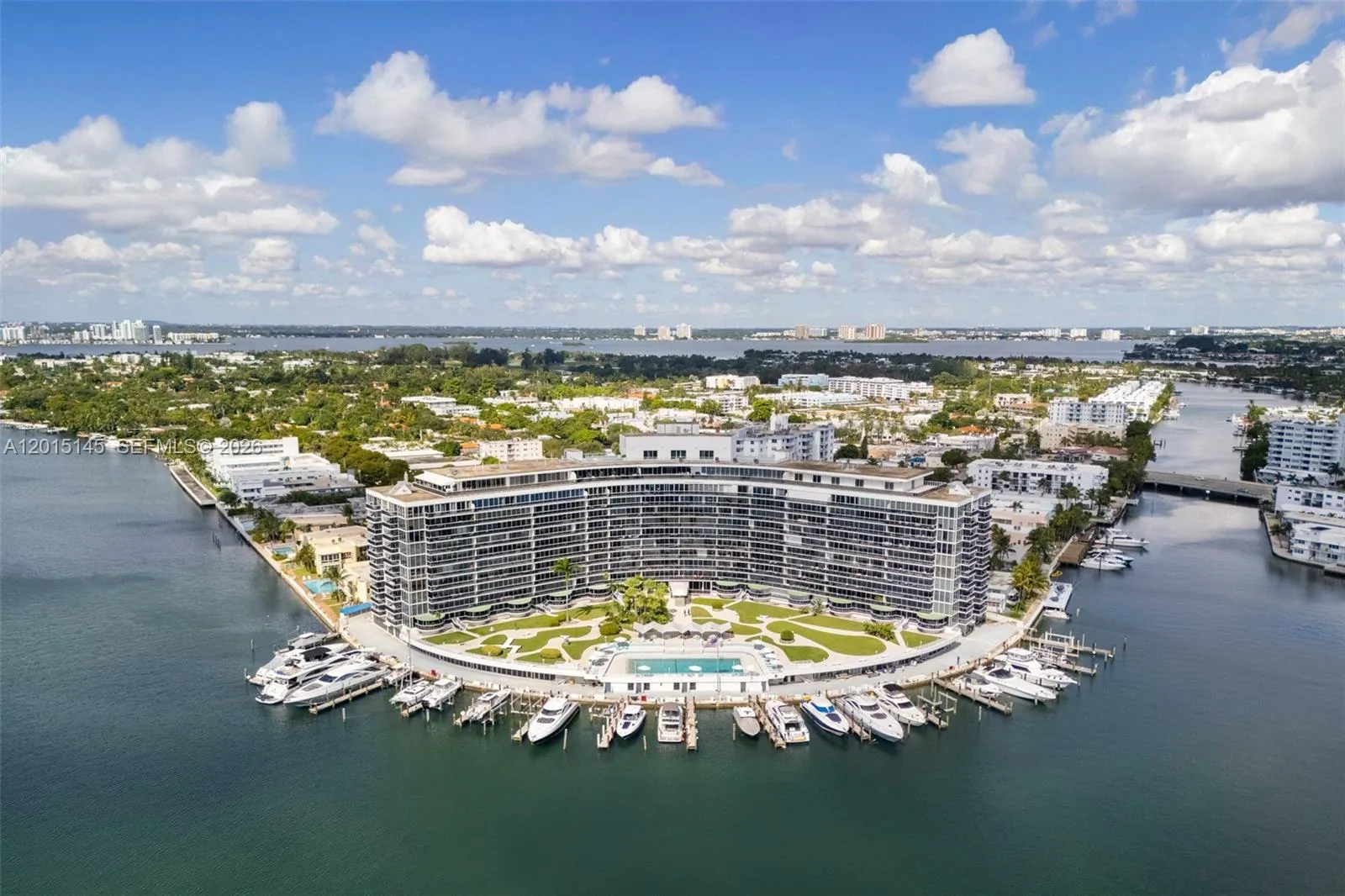 900 Bay Dr DS14, Miami Beach FL 33141
