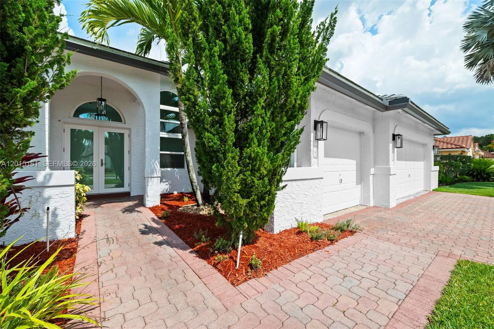 4 bedroom 3 bath for sale at 3292 Ridge Trce, Davie FL 33328