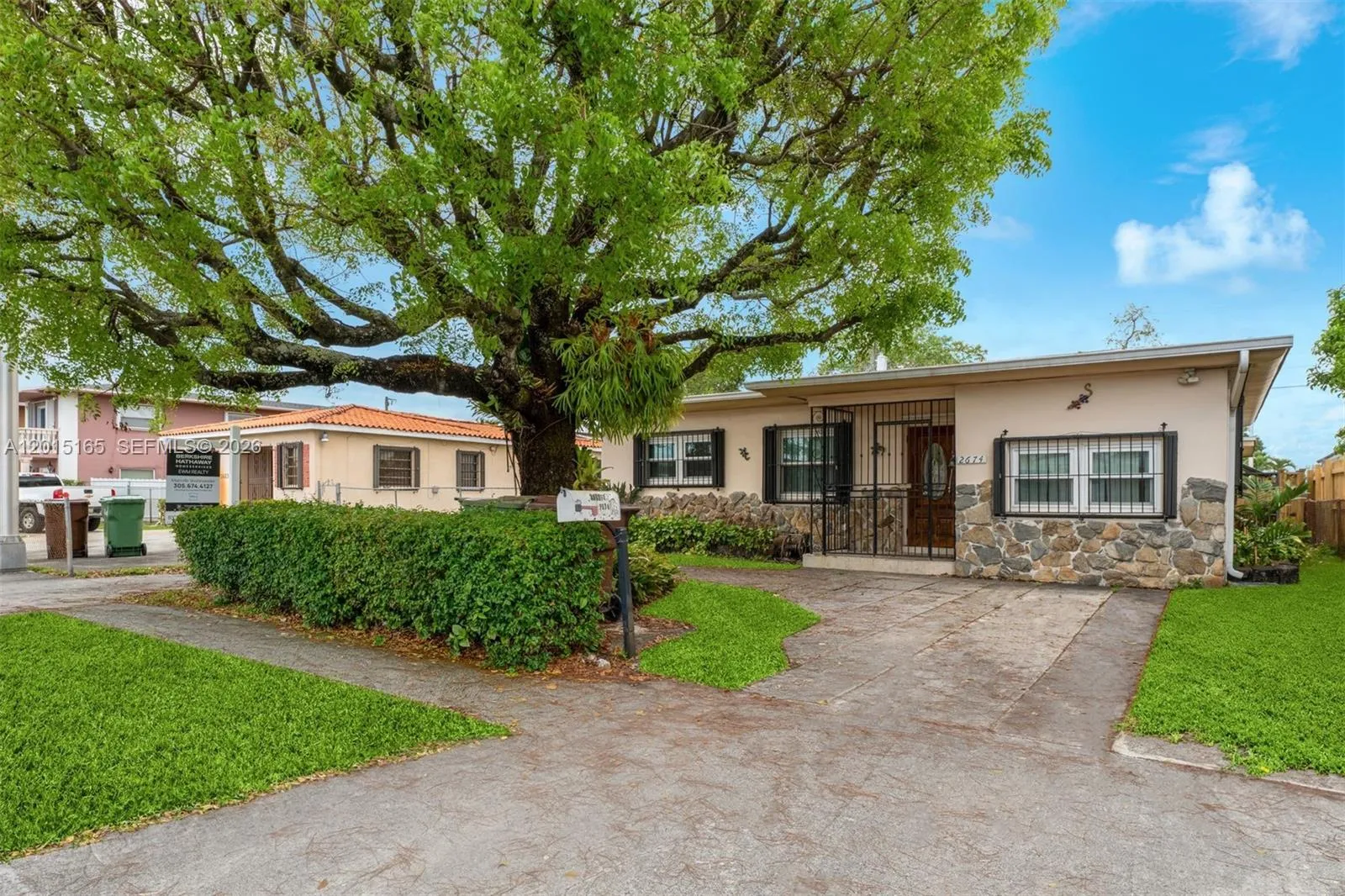 2674 W 8th Ct, Hialeah FL 33010