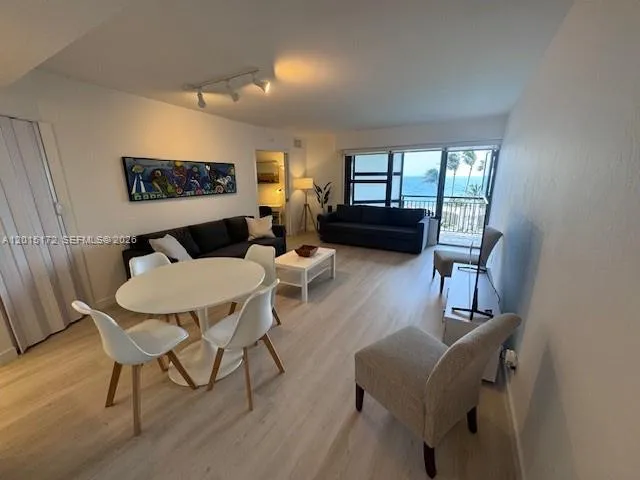 3800 Galt Ocean Dr # 309, Fort Lauderdale FL 33308