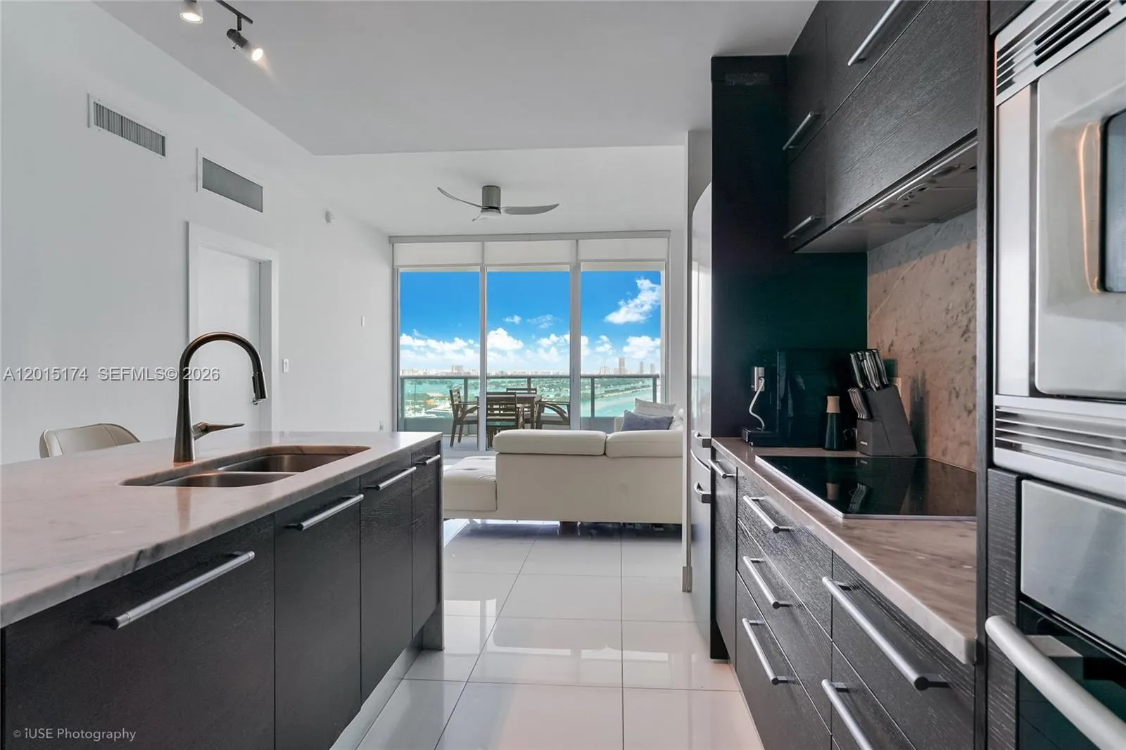 900 Biscayne Blvd # 3407, Miami FL 33132