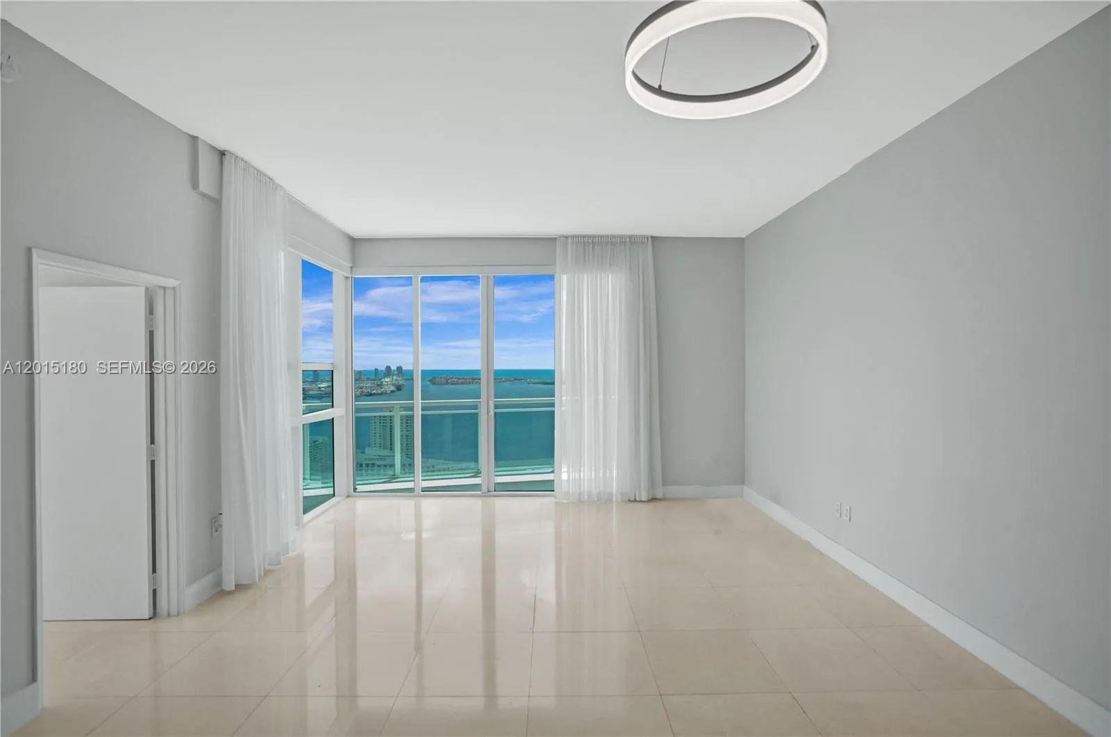 950 Brickell Bay Dr # 4610, Miami FL 33131