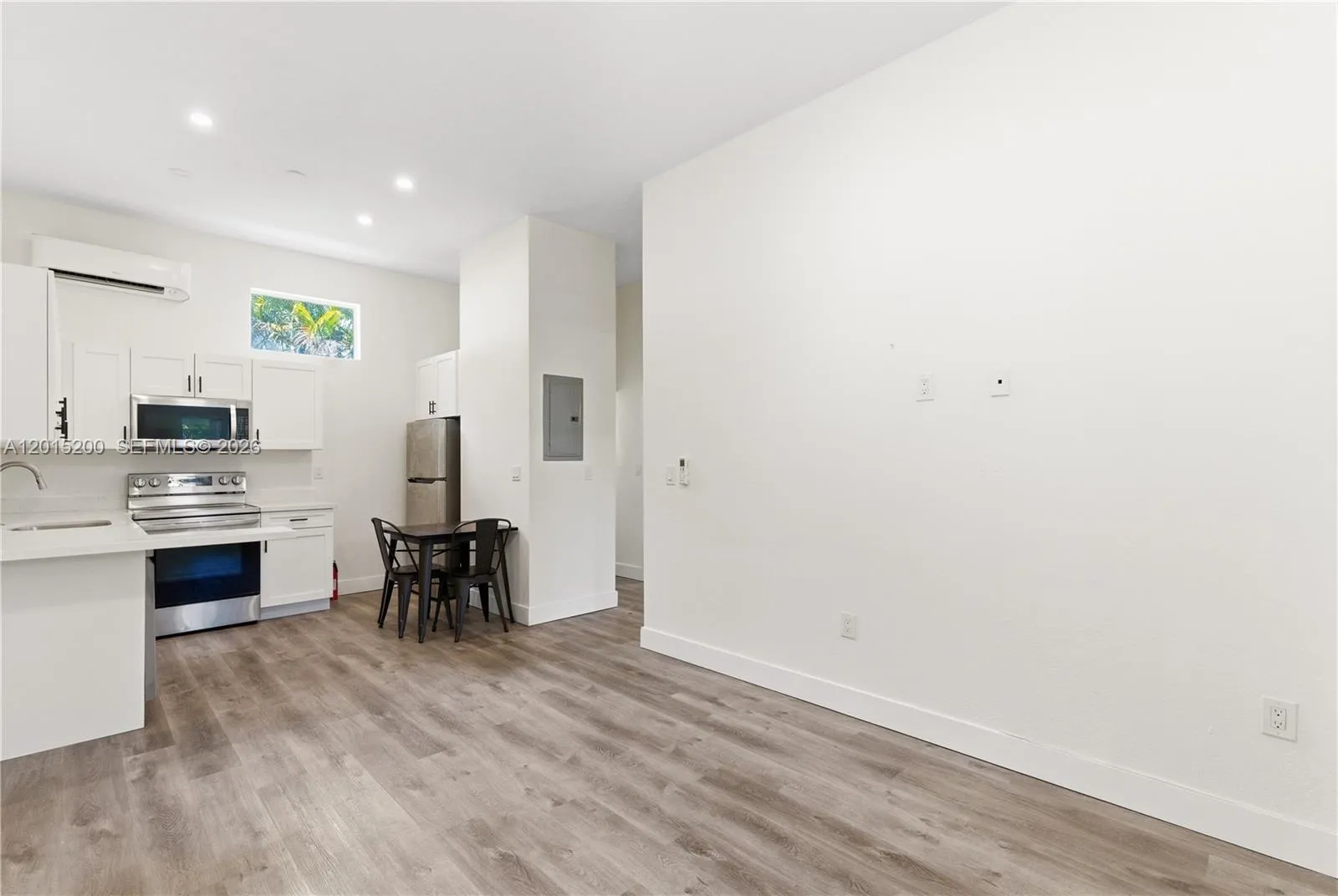 830 SE 14th St # 2, Fort Lauderdale FL 33316