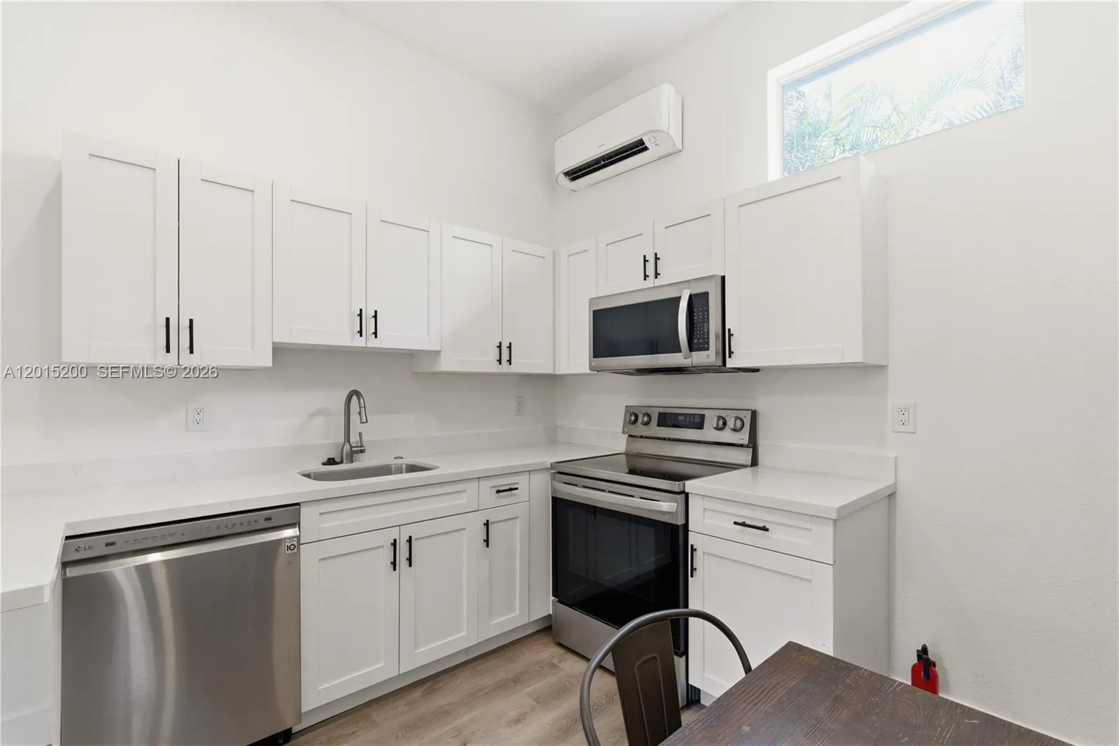 830 SE 14th St # 2, Fort Lauderdale FL 33316