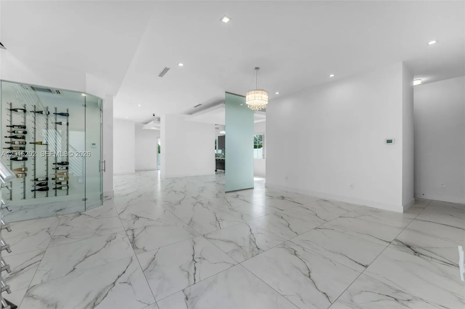8221 NW 34th Dr, Doral FL 33122