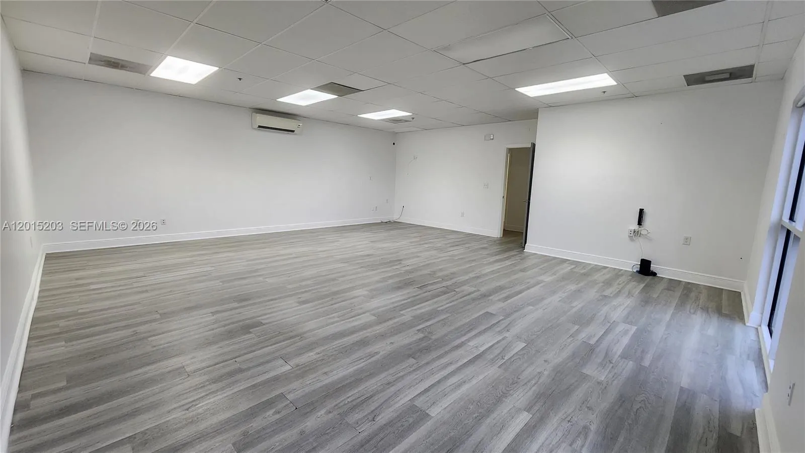 7766 NW 46th St, Doral FL 33166