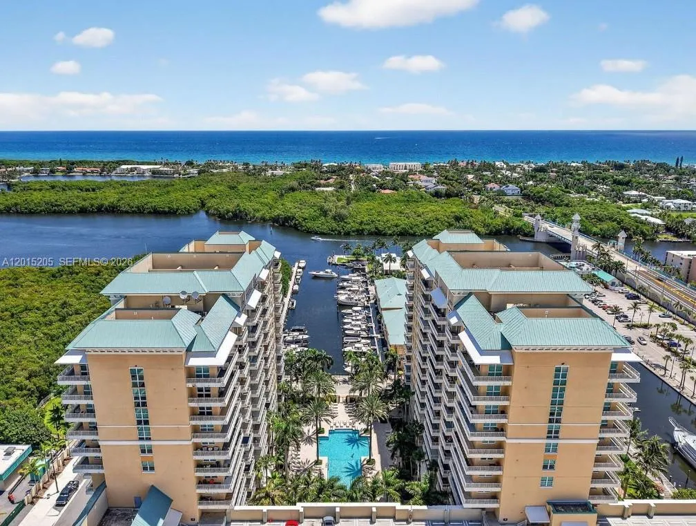 2 bedroom 2 bath for sale at 625 Casa Loma Blvd # 1009, Boynton Beach FL 33435