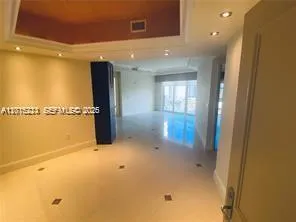20000 E Country Club Dr, Aventura FL 33180