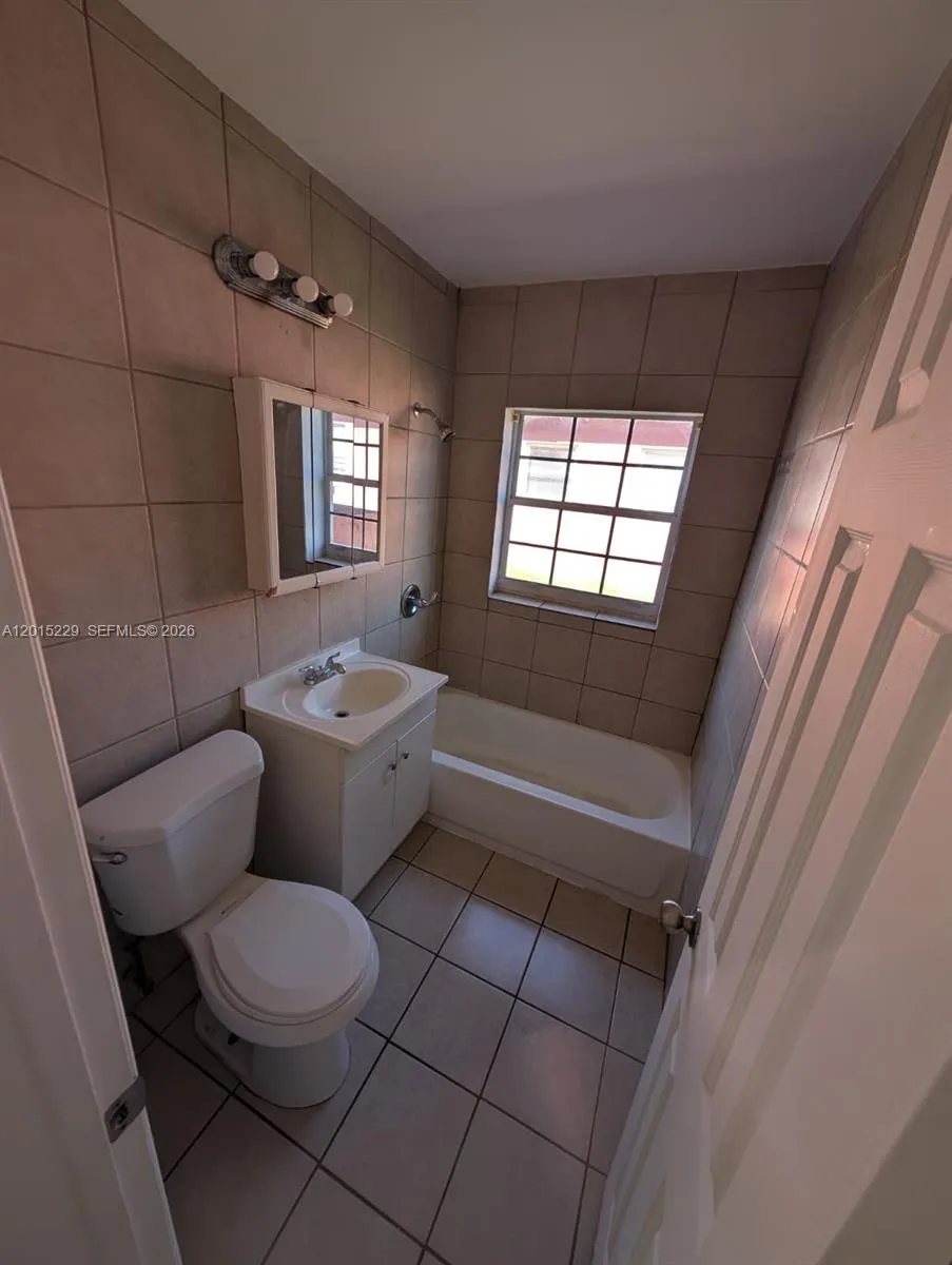 2316 Madison St # 31, Hollywood FL 33020