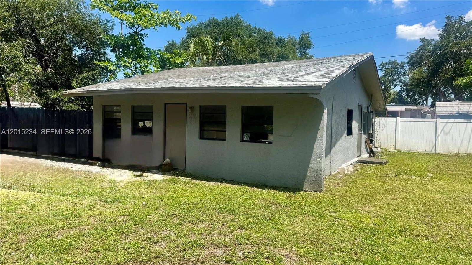 6123 Call St, Hollywood FL 33024