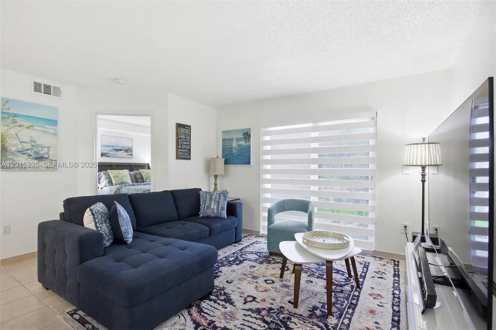 1 bedroom 1 bath for sale at 400 Palm Cir W # 102, Pembroke Pines FL 33025